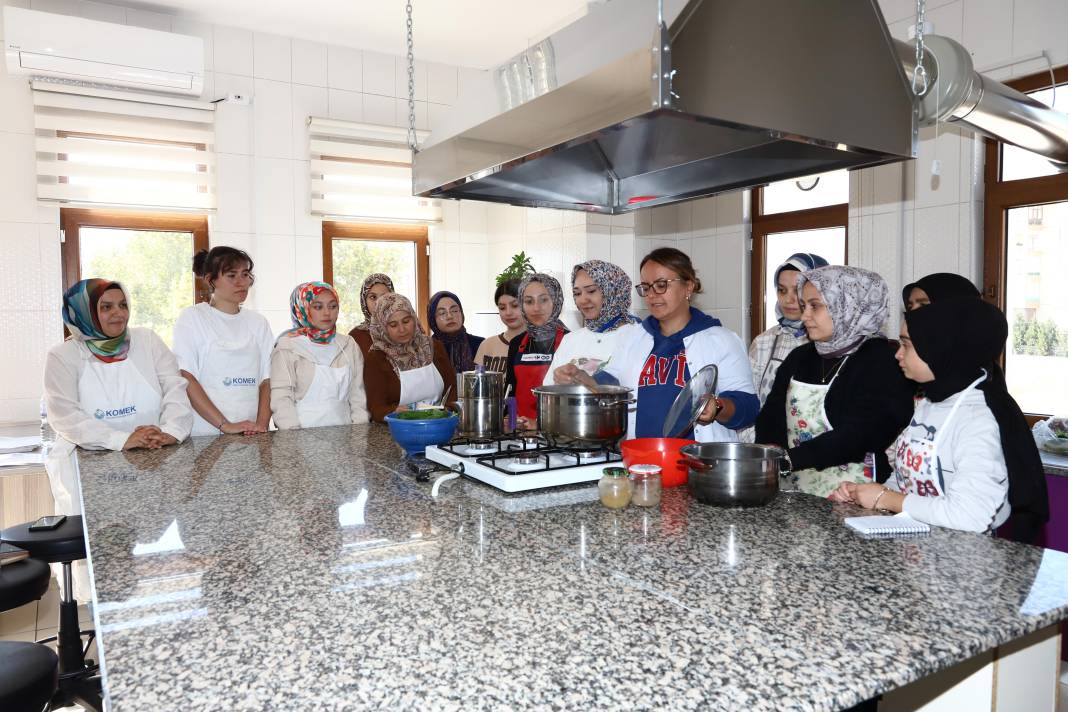 Konya’da 94 bin kişi ile yoğun mesai başladı 8